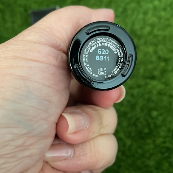 Cover FX custom cover drops in G20 - Picture 2 of 3